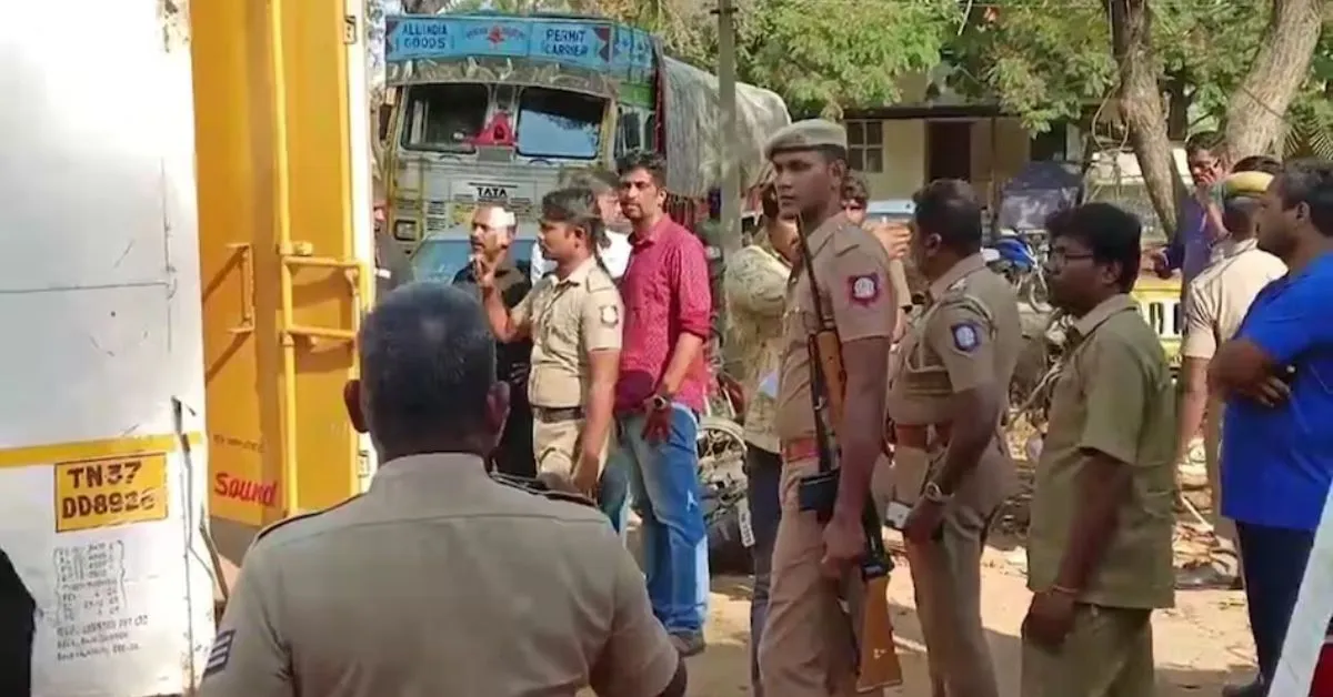 “ट्रक ने 666 करोड़ रुपये के सोने के गहने से भरी यात्रा की, तिरपाल सामने आने की वजह से हुआ पलटवार, फिर…”