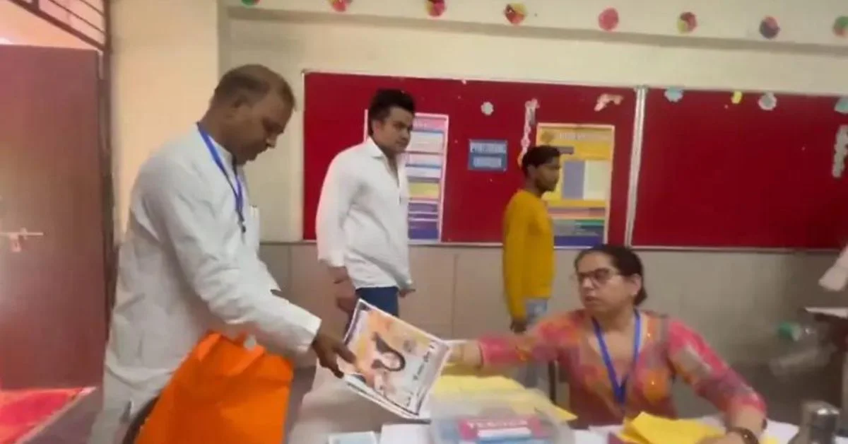 दिल्ली पुलिस का एक्शन: AAP प्रत्याशी सोमनाथ भारती के करीबी अंशुल पर मामला दर्ज