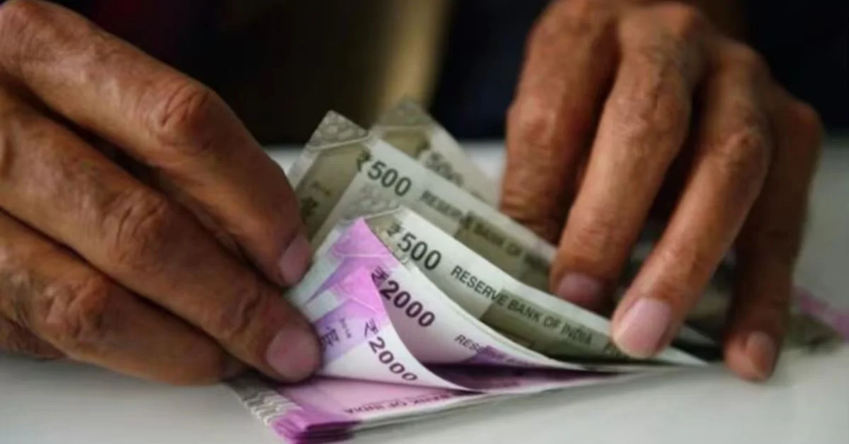 नकदी रखने के नियम: जानिए कितनी नकदी रख सकते हैं घर में