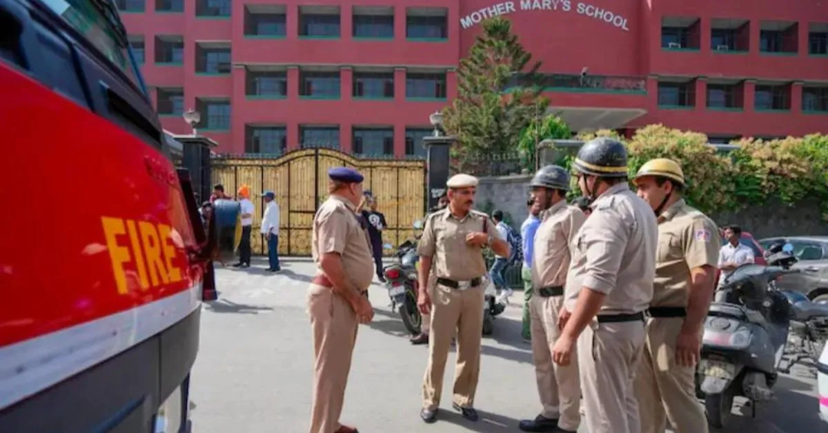 दिल्ली स्कूल धमाका खतरा: भाषा में इस्लामिक स्टेट, रूसी मेल सेवा का इस्तेमाल क्यों?