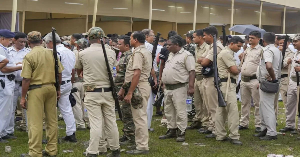 बंगाल हिंसा के बाद ECI का बड़ा फैसला, 19 जून तक तैनात रहेंगी केंद्रीय बलों की 400 कंपनियां
